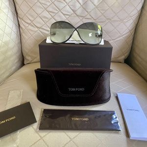 NWT Tom Ford Sunglasses Dark Gray TF17920B with Case Cloth Box Authenticity Card